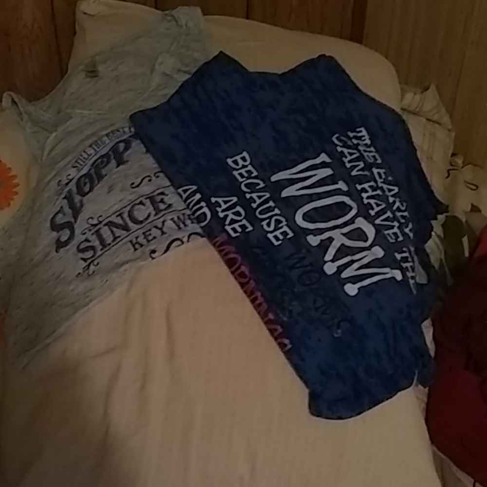 Print tank tops like new